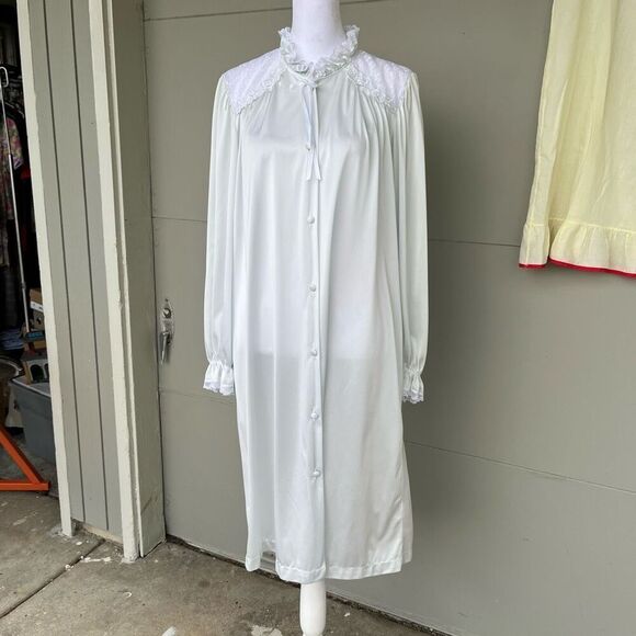 Vintage Miss Elaine Pale Blue Lace Robe Nightgown Sz M Cottagecore USA Made - Picture 8 of 10